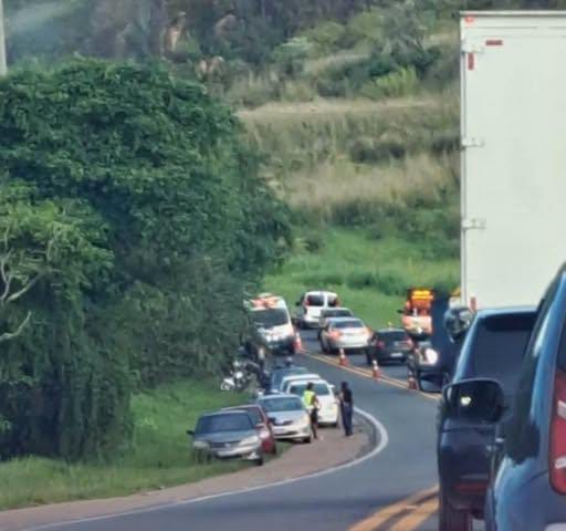 Duas pessoas morrem e uma está em estado grave após acidente próximo a Viracopos